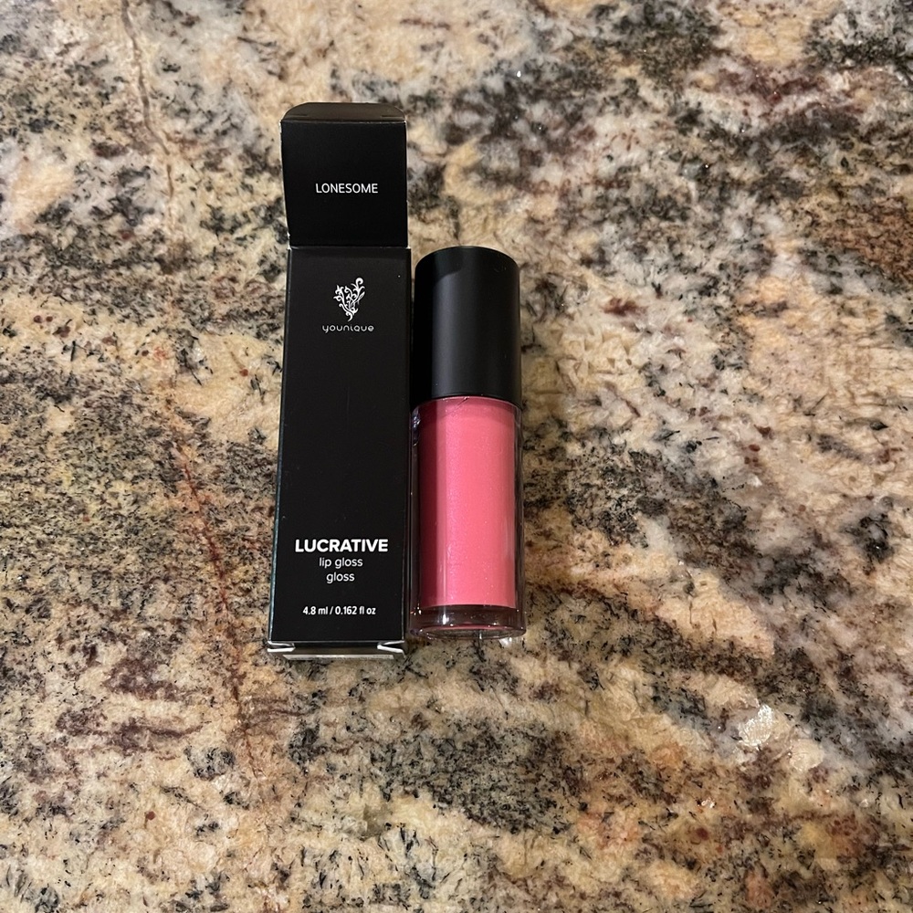 Younique Lucrative Lipgloss in the color Lonesome